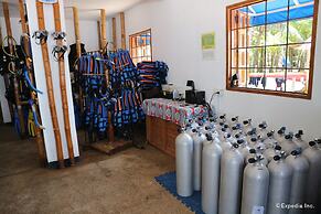 Coco Grove Beach Resort