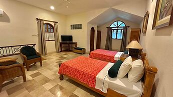 Coco Grove Beach Resort