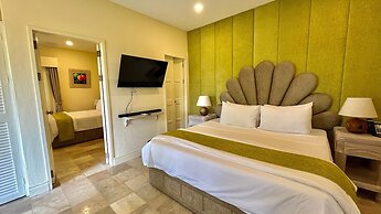 Coco Grove Beach Resort