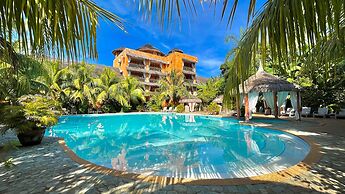 Coco Grove Beach Resort