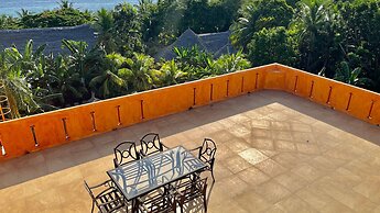 Coco Grove Beach Resort