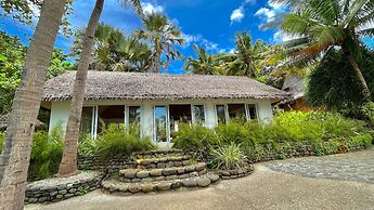 Coco Grove Beach Resort