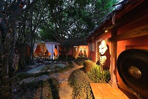 Coco Grove Beach Resort