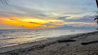 Coco Grove Beach Resort