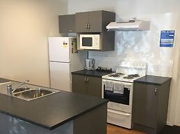 Woodlands Motels and Apartments