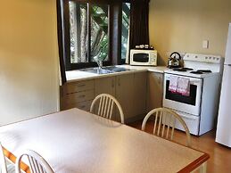 Woodlands Motels and Apartments