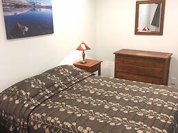 Woodlands Motels and Apartments