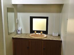 Woodlands Motels and Apartments