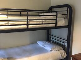 Woodlands Motels and Apartments