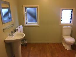 Woodlands Motels and Apartments