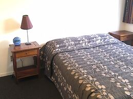 Woodlands Motels and Apartments