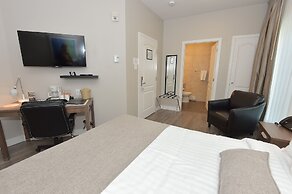 Hotel et Pavillons Le Petit Manoir du Casino