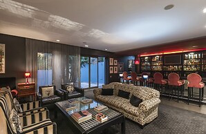 No5 Boutique Art Hotel by Mantis