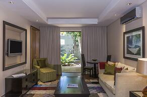 No5 Boutique Art Hotel by Mantis