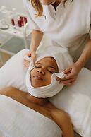 No5 Boutique Art Hotel by Mantis