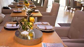 No5 Boutique Art Hotel by Mantis