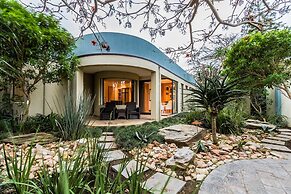 No5 Boutique Art Hotel by Mantis