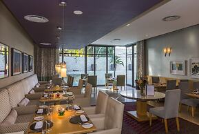 No5 Boutique Art Hotel by Mantis