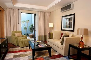 No5 Boutique Art Hotel by Mantis