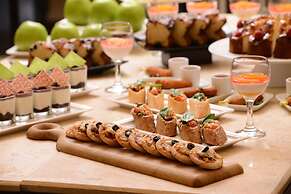 Raouché Arjaan by Rotana