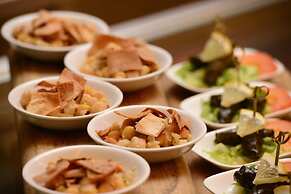 Raouché Arjaan by Rotana