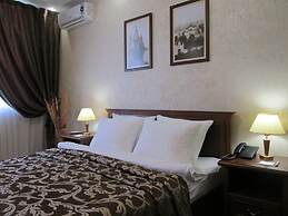 Avtozavodskaya Hotel
