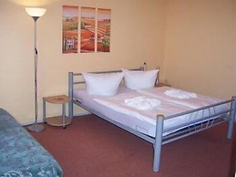 Hotel Pension Streuhof Berlin