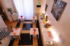 Artemisia Palace Hotel