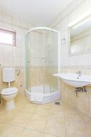 Pansion Zlatna Ribica