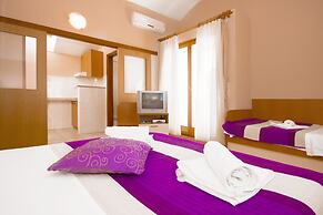 Pansion Zlatna Ribica