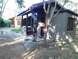 Isinkwe Backpackers Bushcamp