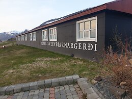 Hotel Sveinbjarnargerdi