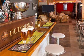 Apartamentos Typic Art