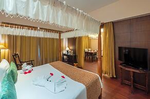 O Hotel Goa, Candolim Beach