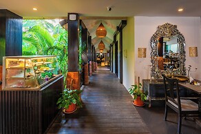 O Hotel Goa, Candolim Beach
