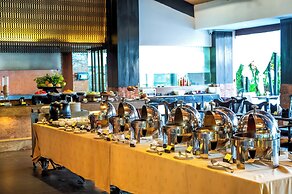 O Hotel Goa, Candolim Beach