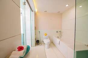 O Hotel Goa, Candolim Beach