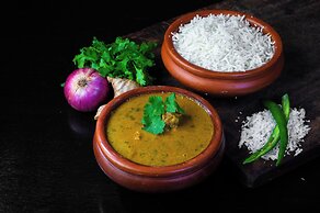 O Hotel Goa, Candolim Beach