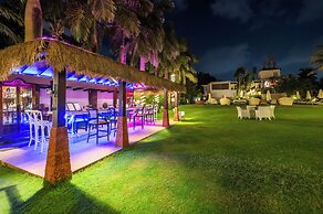 O Hotel Goa, Candolim Beach