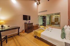O Hotel Goa, Candolim Beach