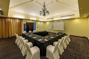 O Hotel Goa, Candolim Beach