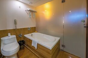 O Hotel Goa, Candolim Beach