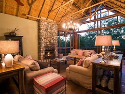 aha Thakadu River Camp