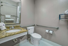 Motel 6 Front Royal, VA