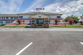 Motel 6 Front Royal, VA