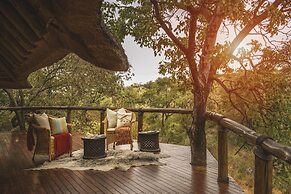 Tuningi Safari Lodge