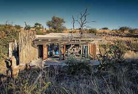 Tuningi Safari Lodge