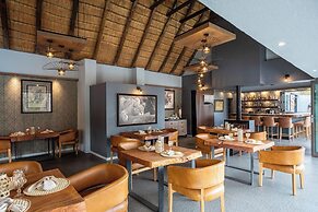 Tuningi Safari Lodge