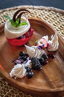 Tuningi Safari Lodge