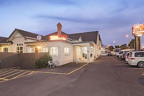 540 on Great South Motel